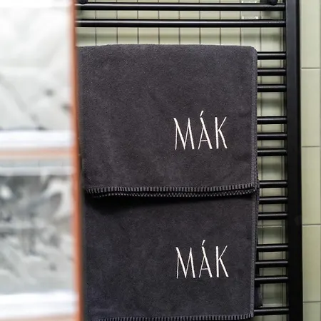 Mak بيت للعطل Verőcemaros